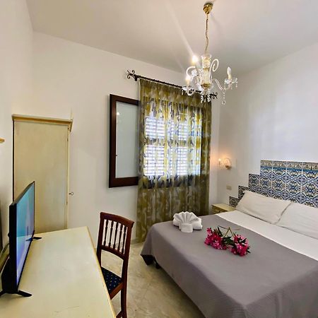 Araba Fenice Hotel San Vito Lo Capo Buitenkant foto