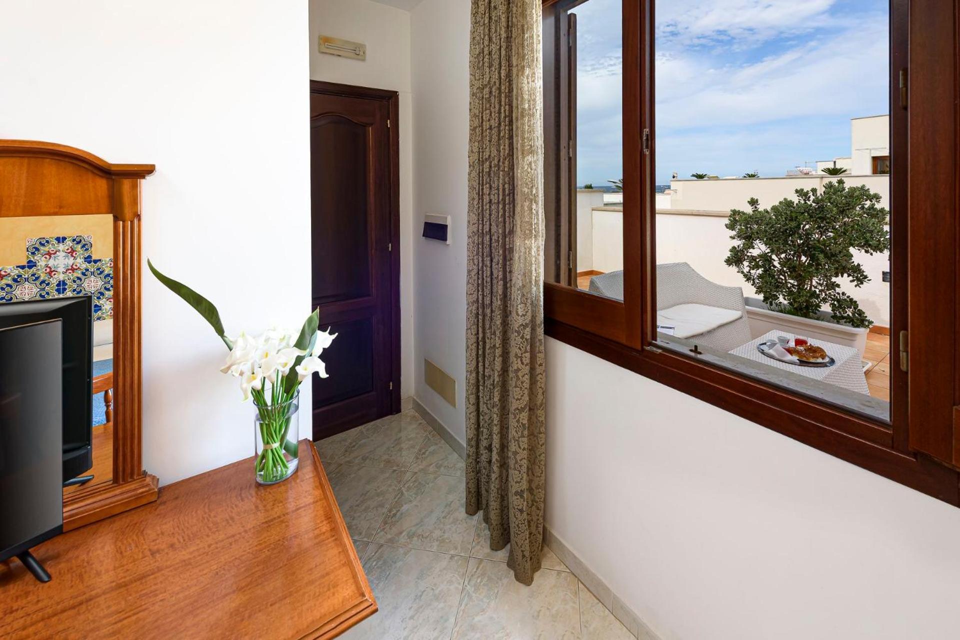 Araba Fenice Hotel San Vito Lo Capo Buitenkant foto