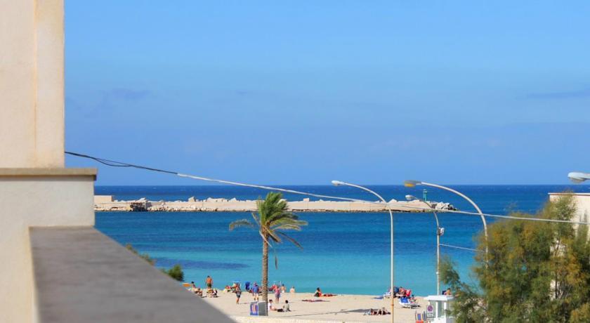 Araba Fenice Hotel San Vito Lo Capo Buitenkant foto